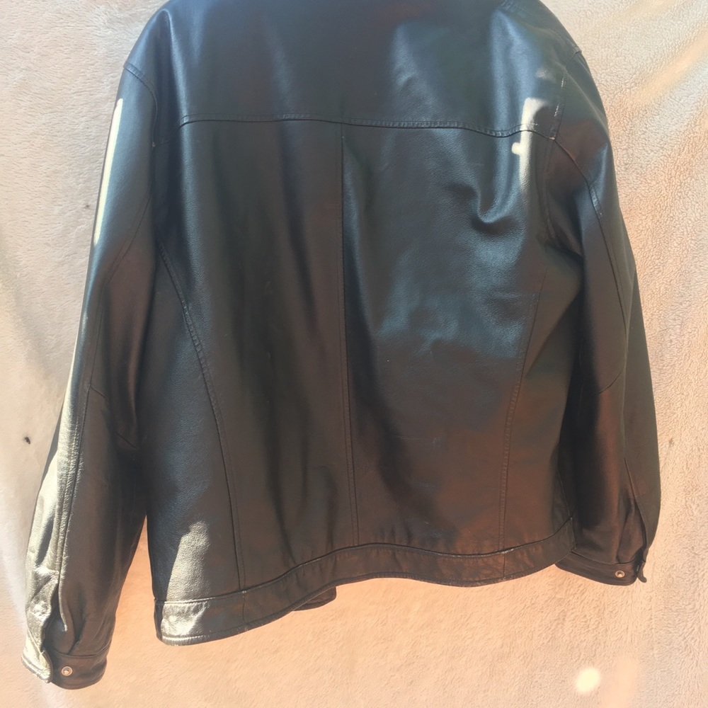 Bomber leather jacket - Picture 2 of 4